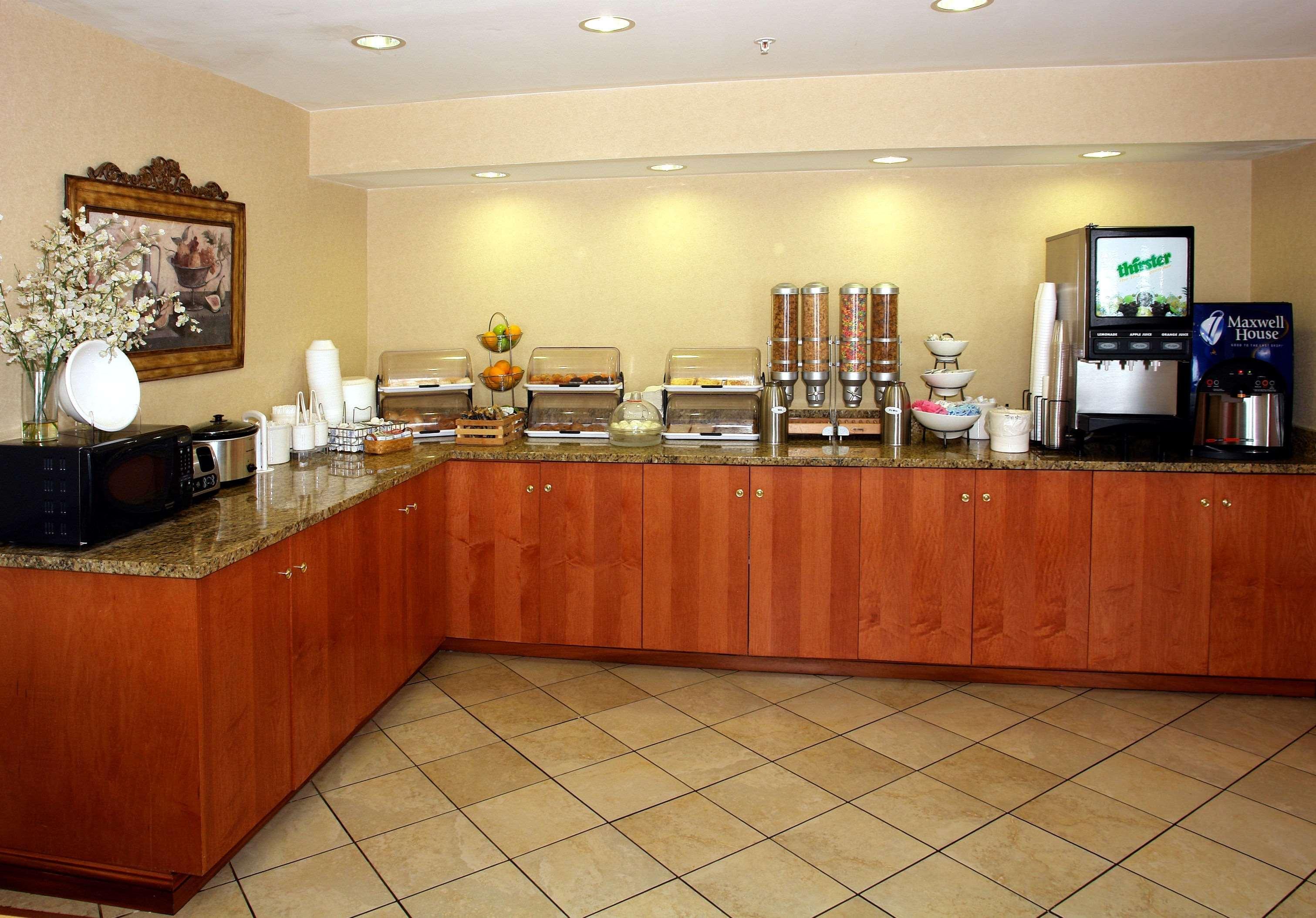 Best Western Executive Inn - Latta Berrys Crossroads Exterior foto